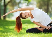 游戏试玩模拟器-阿劳霍之夜，F1新赛季揭幕战，一个改写历史的瞬间