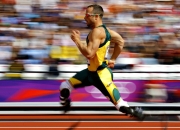 开云棋牌入口-F1新赛季揭幕战引爆速度与激情，切尔西欧战速胜葡萄牙折射竞技体育的快哲学