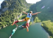 棋牌游戏-门迪的黄金时刻，加纳对阵哥伦比亚，连续得分拉开差距的战术启示