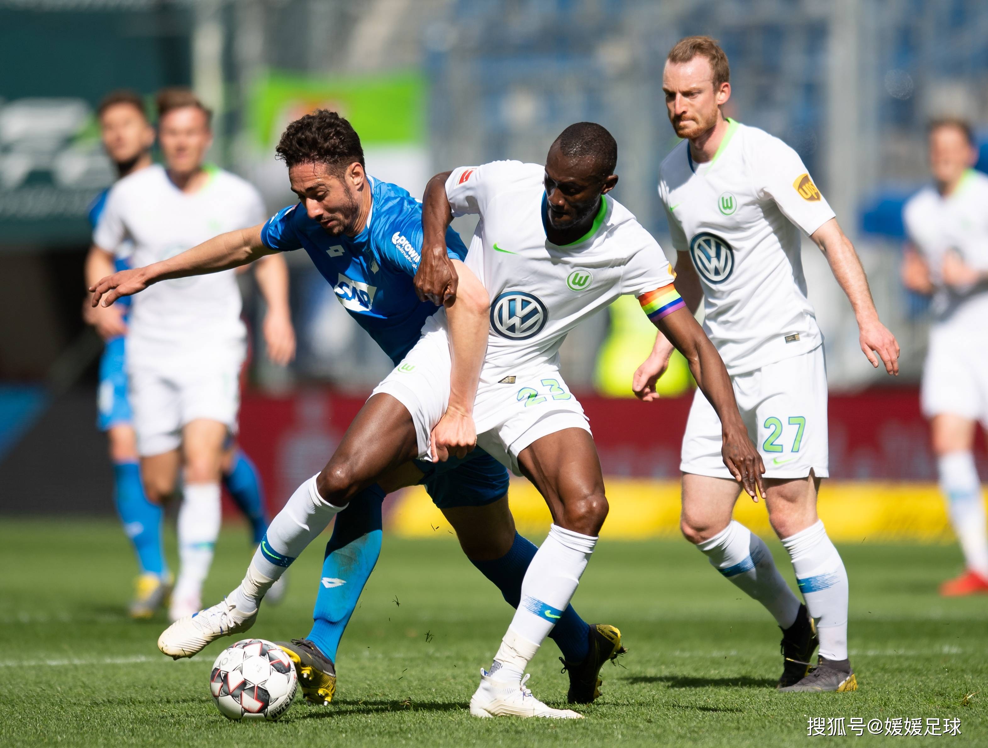 关于沃尔夫斯堡大胜奥格斯堡,主场取得重要胜利!的信息 关于沃尔夫斯堡大胜奥格斯堡,主场取得重要胜利!的信息