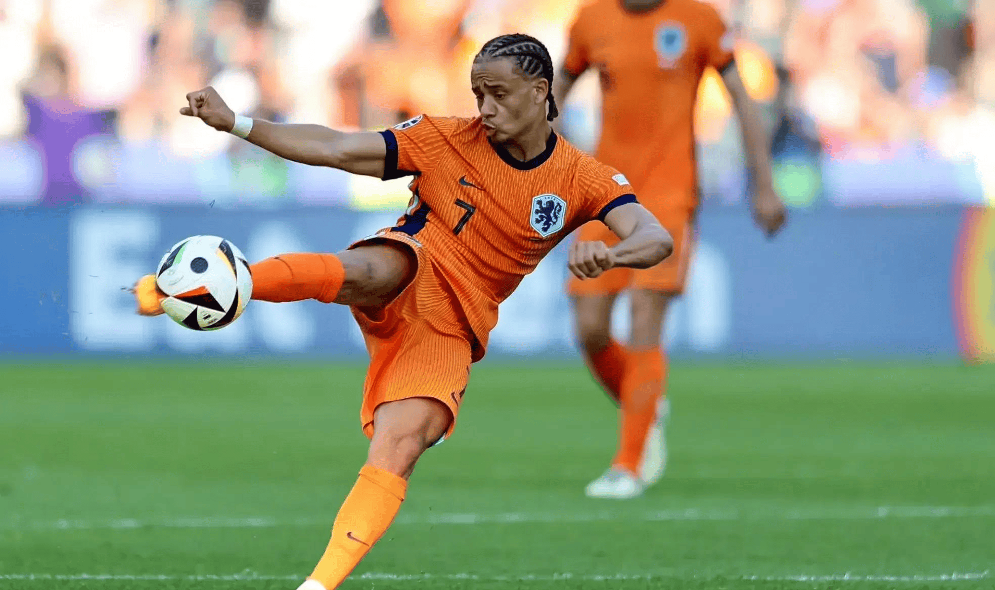 荷兰迎战乌克兰，欧洲杯热身拉开帷幕