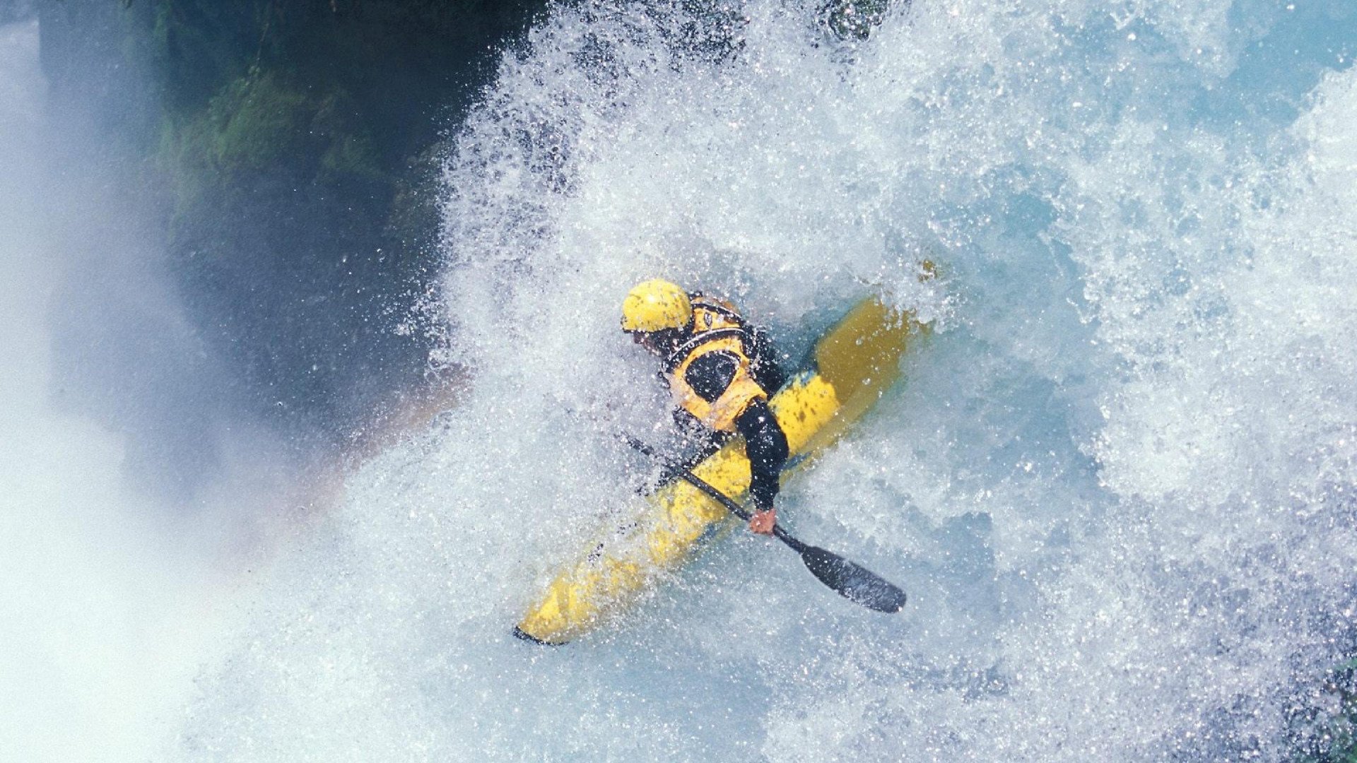 利拉德在焦点战证明自己，广东队绝杀开拓者