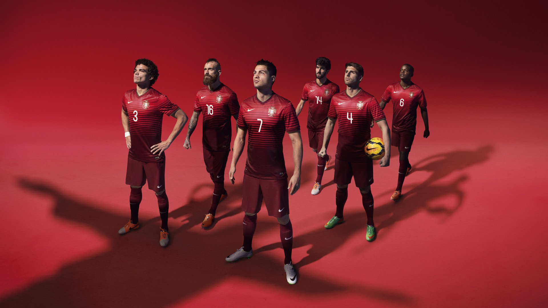 南美奇兵巴拉圭强行终结雷恩，C罗化身关键先生定乾坤